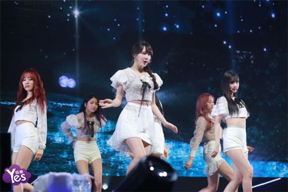〈Yes 首尔现场〉女团GFRIEND出道近三年 发行第6张迷你专辑