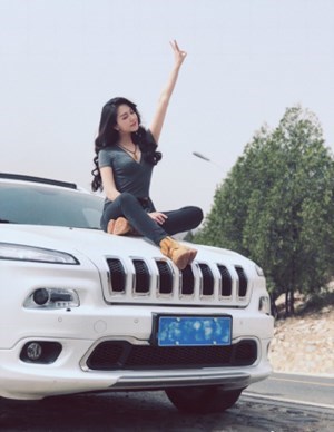 ▲汽车视频头部IP《汽车洋葱圈》当家主持人圈圈