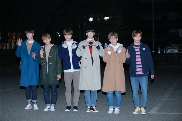 男团Seventeen、 ASTRO、 B1A4等前往KBS电视台参加《音乐银行》彩排
