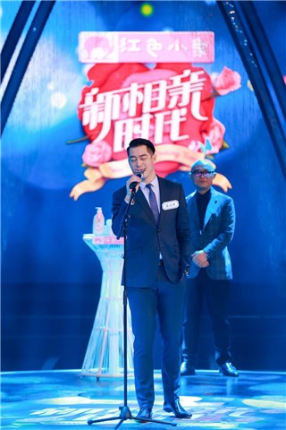 男嘉宾深情献唱