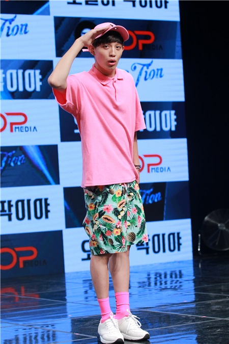 男团UP10TION在首尔江南区举行迷你专辑《Summer go!》Showcase