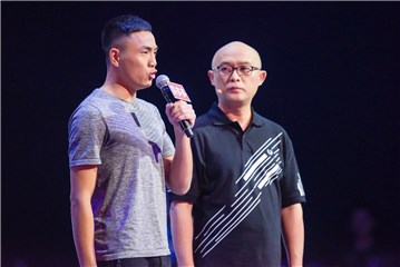 篮球教练男嘉宾耿直登场
