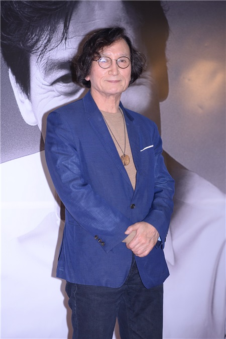 安圣基纪念出道60周年 张东健宋康昊等到场祝贺