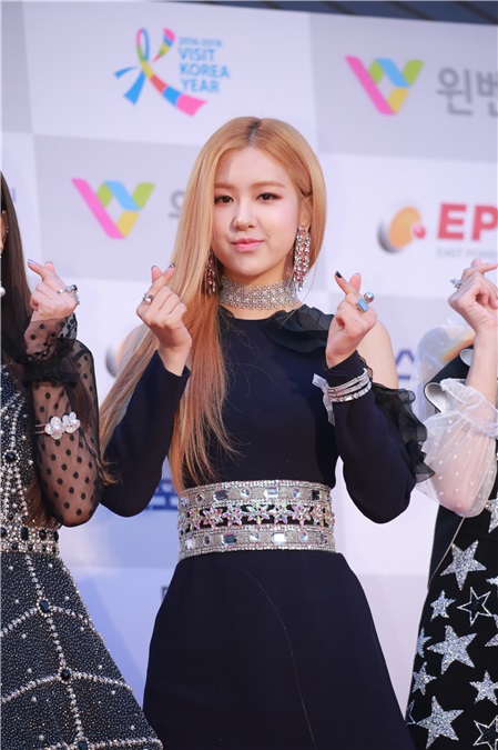 宇宙少女、EXO、I.O.I、Twice等出席第26届首尔歌谣大赏