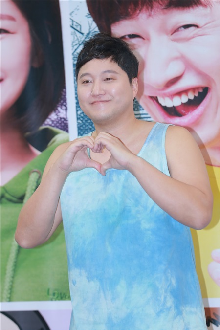 李光洙、郑素敏等主演出席《心里的声音》签名会