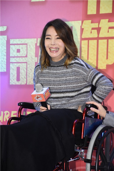 黄子佼、辛晓琪出席娱人制造新歌发布会