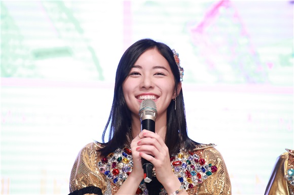 SKE48成员松井珠理奈、矢方美纪、古畑奈和媒体见面会