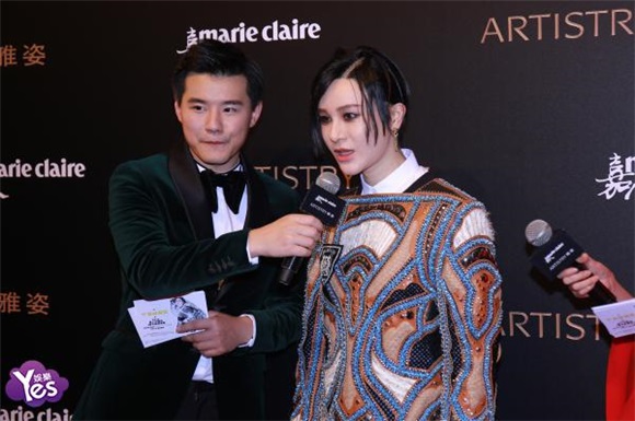 易烊千玺杨幂唐嫣Angelababy刘亦菲等出席嘉人盛典