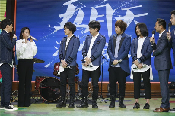 《天天向上》大开寝室音乐节 五月天蔡健雅陈粒青春来袭