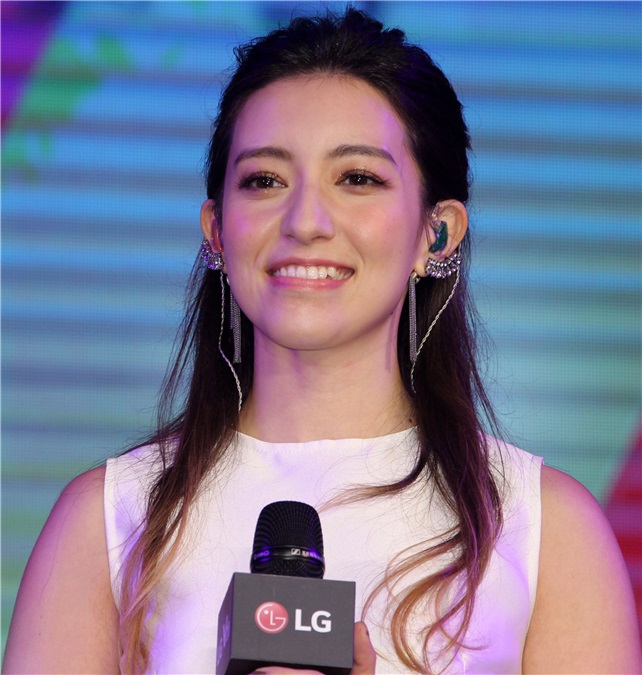 LARA梁心颐新歌幕後功臣现身