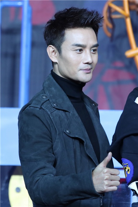 成龙黄子韬王凯王大陆三十六计玩火车《铁道飞虎》12月30日喜剧贺岁