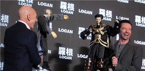 休杰克曼X教授记者会