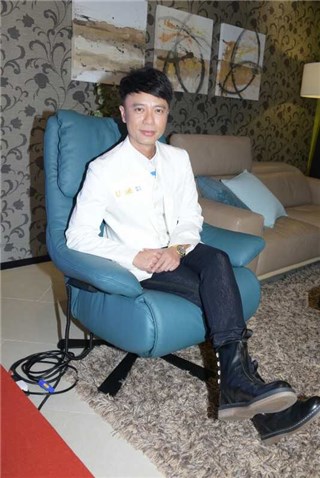 〈Yes香港现场〉李克勤介意老婆穿太露被拍 为了演唱会苦练舞蹈