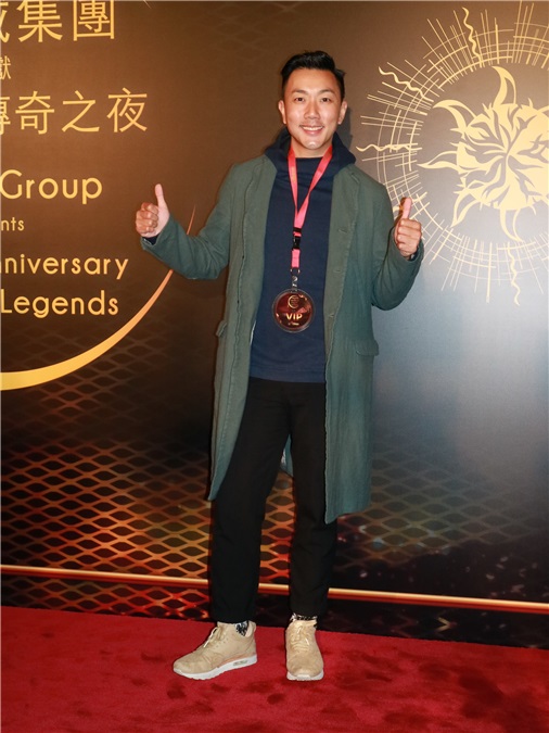 杨千嬅、薛凯琪等出席「太阳城10周年传奇之夜」的庆祝活动