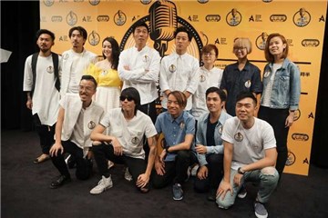 〈Yes香港现场〉许志安下个月将开露天演唱会 今与乐团出席街头音乐活动