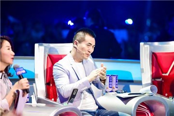 黄健翔的小娇羞