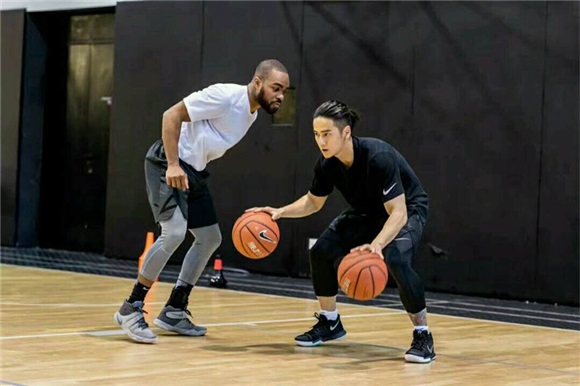 蒋劲夫受邀NBA全明星赛 「横店流川枫」终圆梦