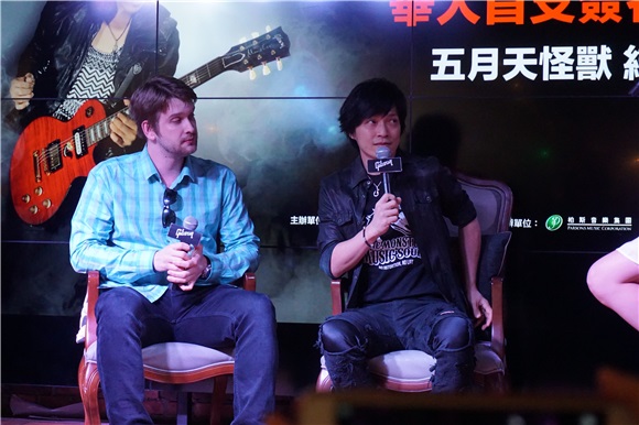 五月天成员怪兽举行发布会
