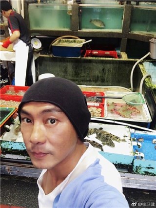 张卫健自豪：会陪老妈去菜市场的才是好歌手