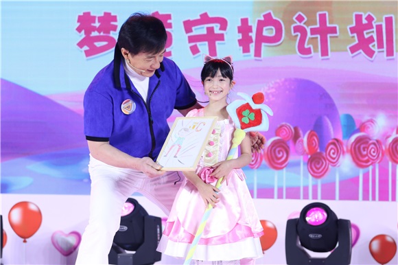 成龙再打造动画片 索吻夏天被拒直呼「没面子」