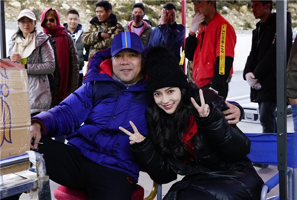 Angelababy《创业时代》戏份杀青 赴4100米高地潜心钻研