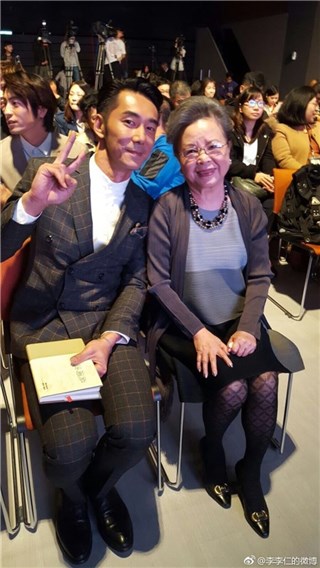 李李仁与陶晶莹向女儿坦承没有耶诞老人 儿子还被蒙在鼓里