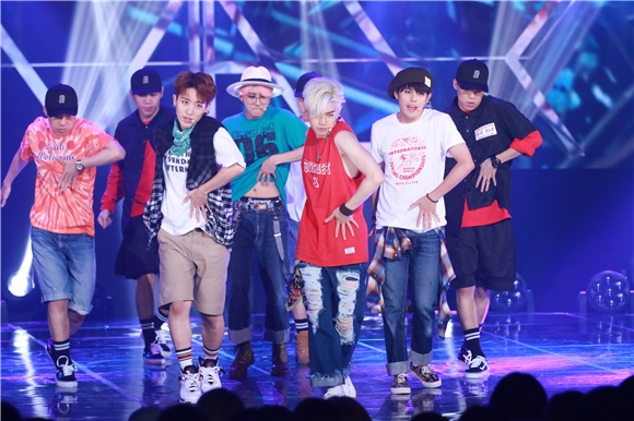 《The show》韩秀榜 VIXX、I.O.I等出演