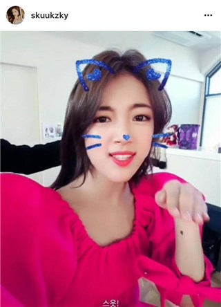 女神男神疯对嘴 IU 崔泰俊也沦陷