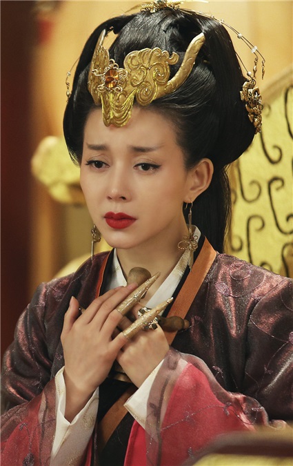 刘敏新剧虐恋张鲁一 霸气女王因爱痴狂