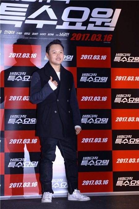 姜艺媛、韩彩雅、赵在允、金民教等出席电影《非正规职特殊要员》媒体试映会