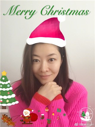 熊黛林素颜过耶诞 网友赞没化妆就像大学生