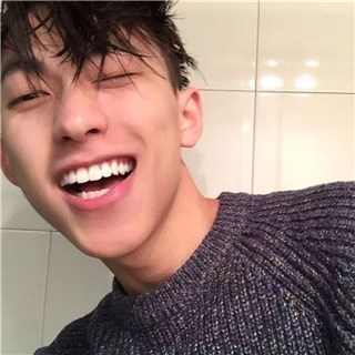 号称“复旦黄景瑜”的俞彬