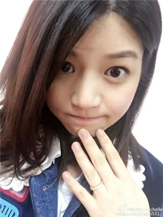 陈妍希「11.1」秀恩爱虐汪：从此失去这个节日