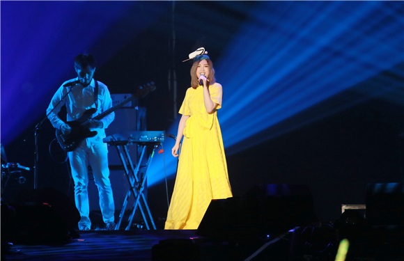 严爵、大支、魏如萱为《REDFOO RITA ORA 超犀利趴7音乐祭》献唱