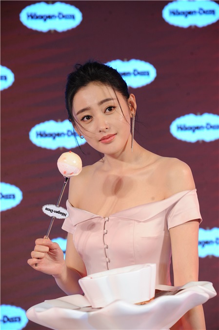 〈Yes 上海现场〉张天爱回应换角风波称相信导演 否认招黑体质