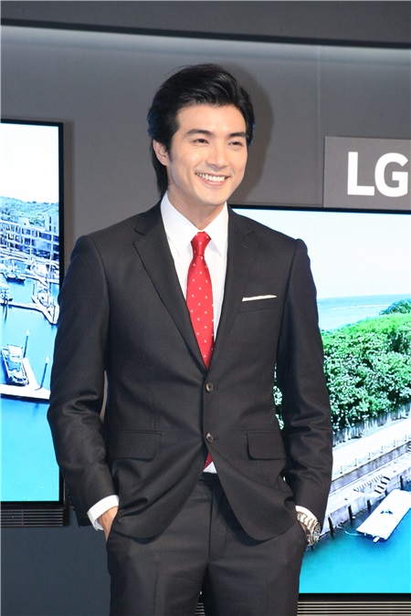 贺军翔出席《LG OLED TV》上市记者会