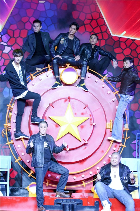 成龙黄子韬王凯王大陆三十六计玩火车《铁道飞虎》12月30日喜剧贺岁