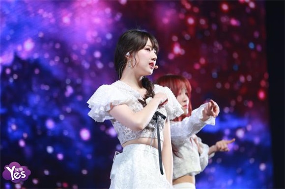 〈Yes 首尔现场〉女团GFRIEND出道近三年 发行第6张迷你专辑