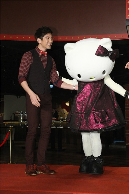 〈Yes 台北现场〉咘咘超爱HELLO KITTY  修杰楷：但出门前她在睡觉