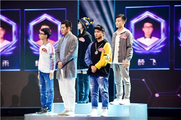 鲍橒带领的“云之队”
