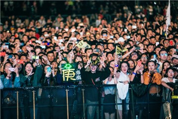 D-DAY漂移电音节引发跨年人潮