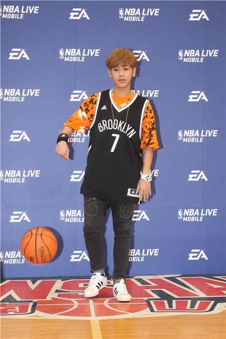 鼓鼓出席NBA球星见面会