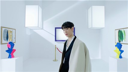 韩团VAV成员Lou