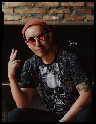 李吉吉