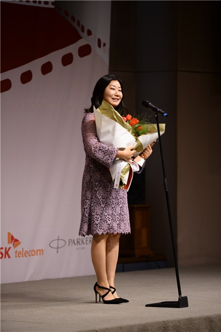 第8届韩国年度电影奖颁奖典礼 宋康昊、马东锡、罗美兰等到场出席