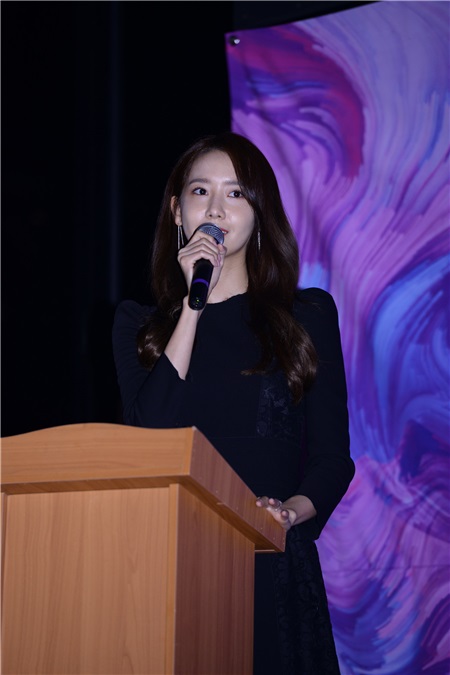 少女时代允儿出席「2016年度女性电影人奖」颁奖典礼
