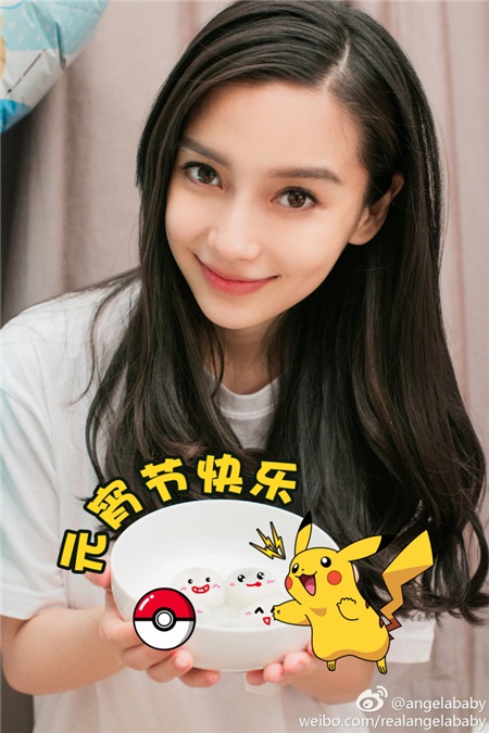 Angelababy油头露脸愿大家节日团圆
