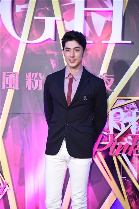 修杰楷、吴珊儒、林嘉琦等艺人出席微风广场微风之夜