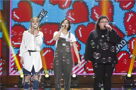 《天天向上》大开寝室音乐节  五月天蔡健雅陈粒青春来袭