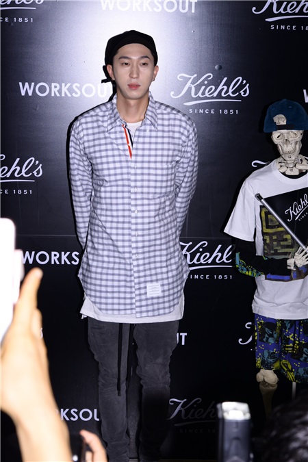 品牌Kiehl’s(契尔氏)Photo wall举行活动 SHOW ME THE MONEY第四季优胜GXNZI等出席